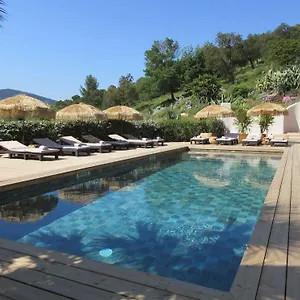 https://villa-tricoli.fr-provencehotel.com